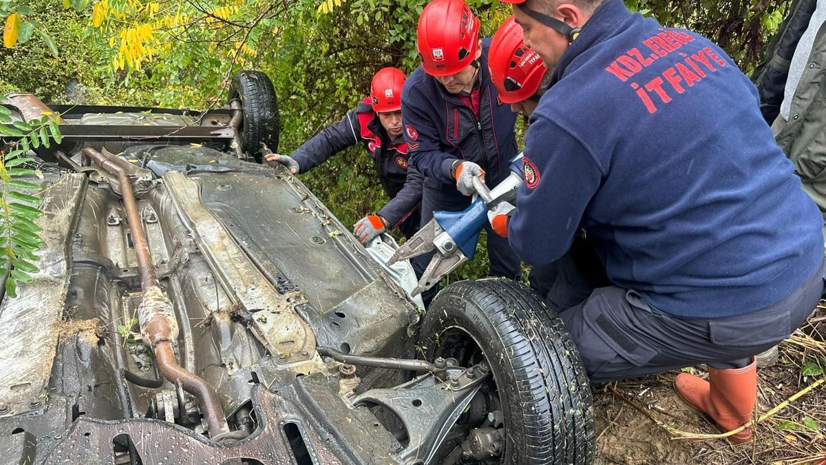 Otomobil takla attı: 3 yaralı haber görseli