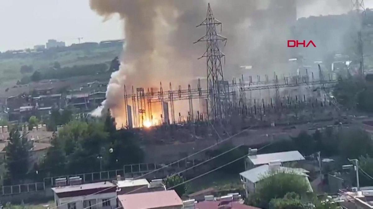 Diyarbakır'da trafo merkezinde yangın ve patlama: O anlar kamerada