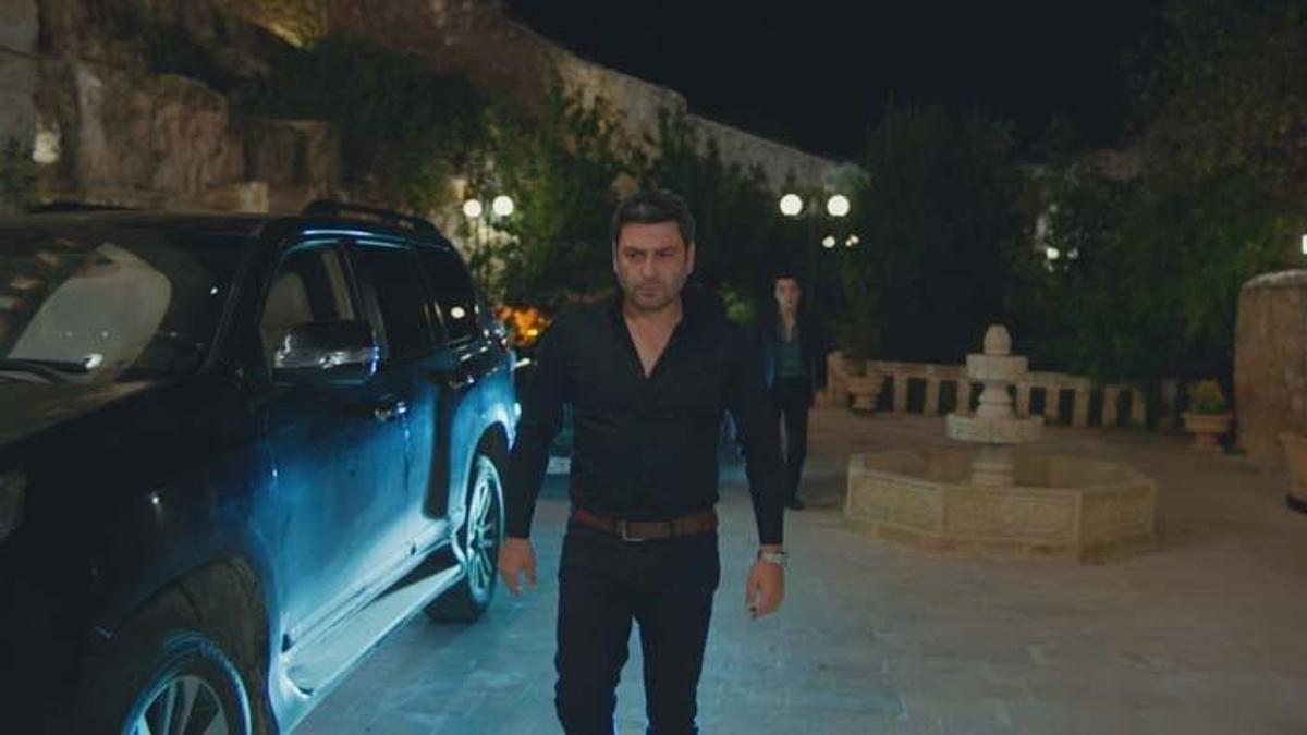 Uzak Şehir'de Taşlar Yerinden Oynuyor: Cihan Gelinlik Parçalıyor!