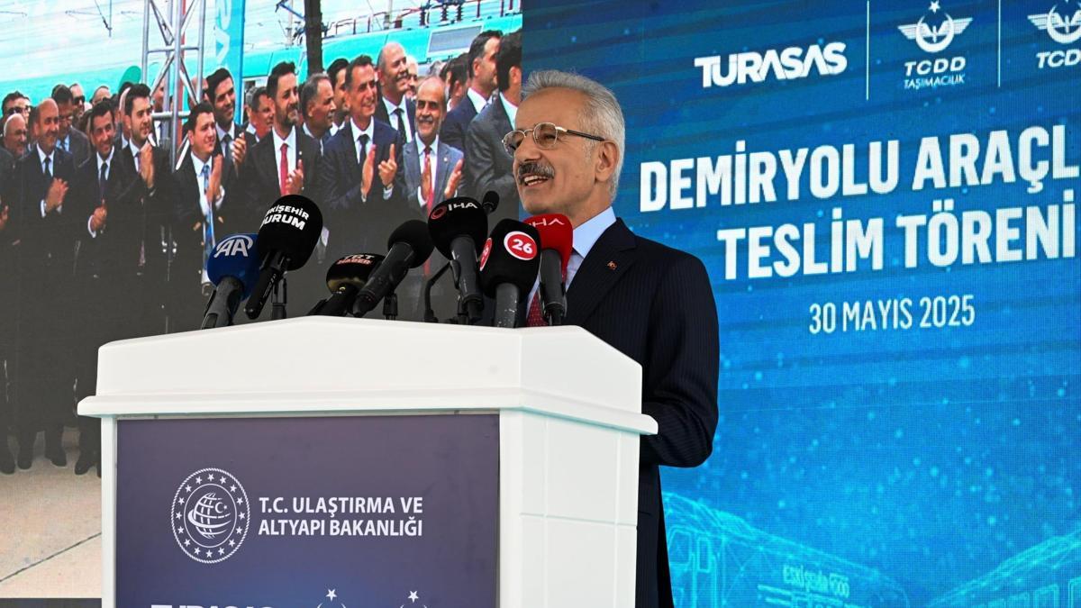 Bakan Uraloğlu duyurdu: TÜRASAŞ’tan Tanzanya’ya 100 yük vagonu ihracatı