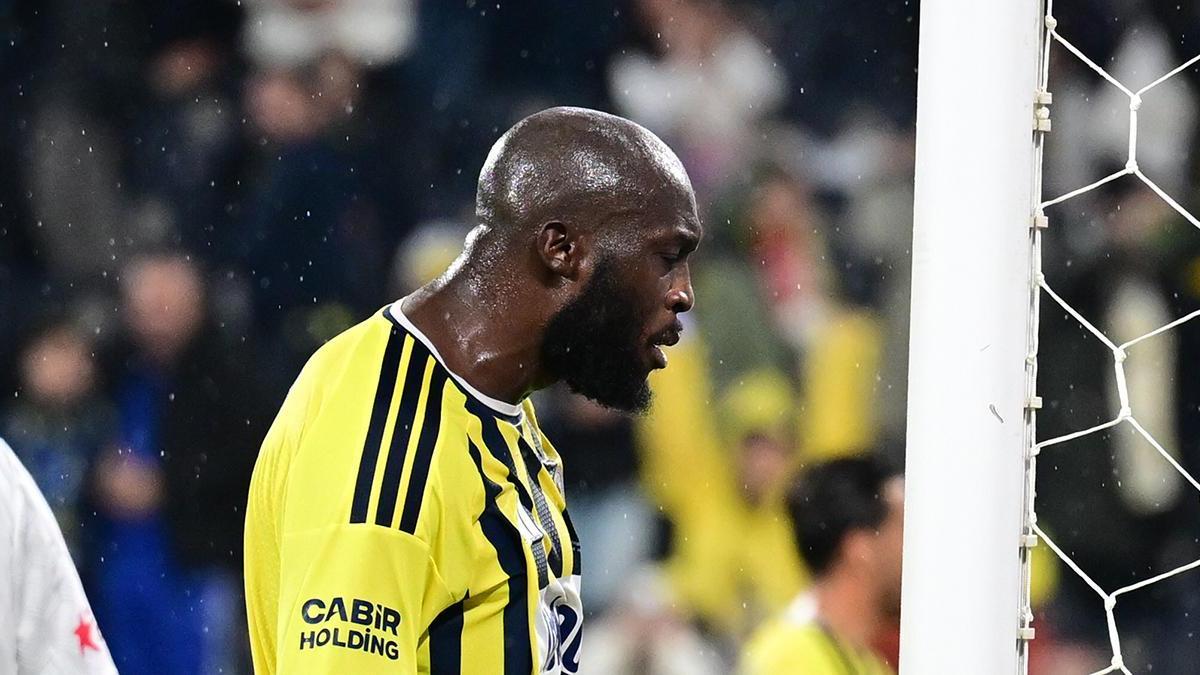 Fenerbahçe’de derbi öncesi gözler Lukaku’da