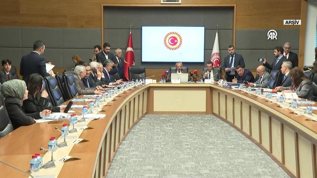 Okul saldırıları komisyonundan çarpıcı tespit: "Sanal medyaya RTÜK gibi denetim olsun" haber görseli