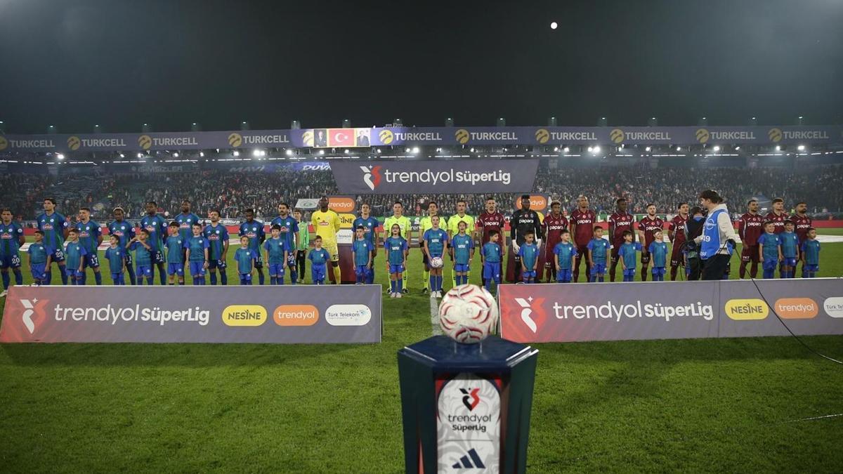 Çaykur Rizespor-Trabzonspor maçında 3 kişi hakkında işlem
