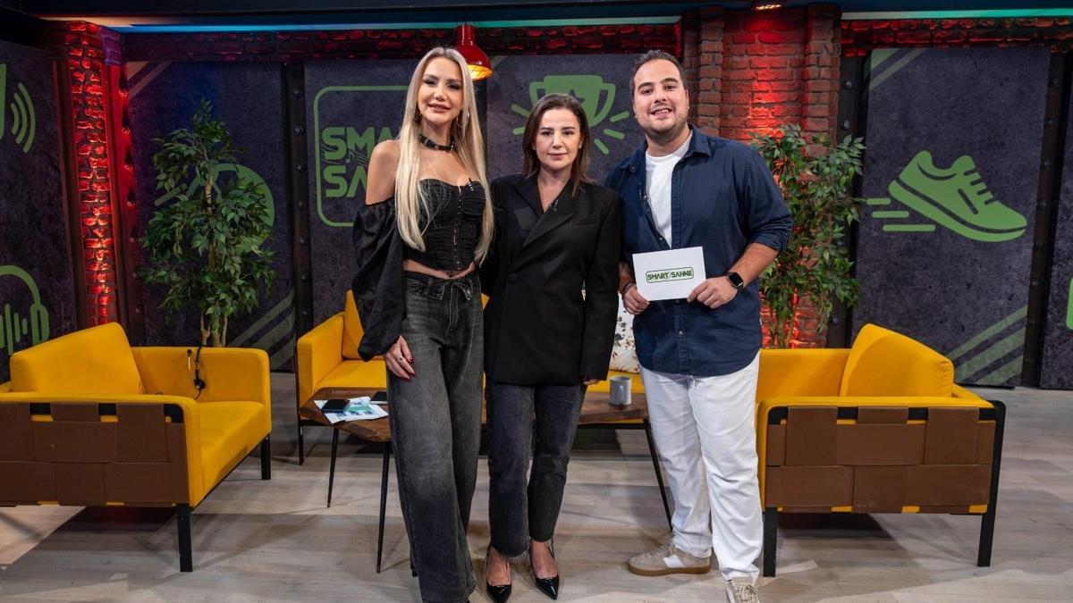 MERVE ÖZBEY, SMART SAHNE’DE: “EBRU GÜNDEŞ İLE DÜET YAPMAK HAYALİM”
