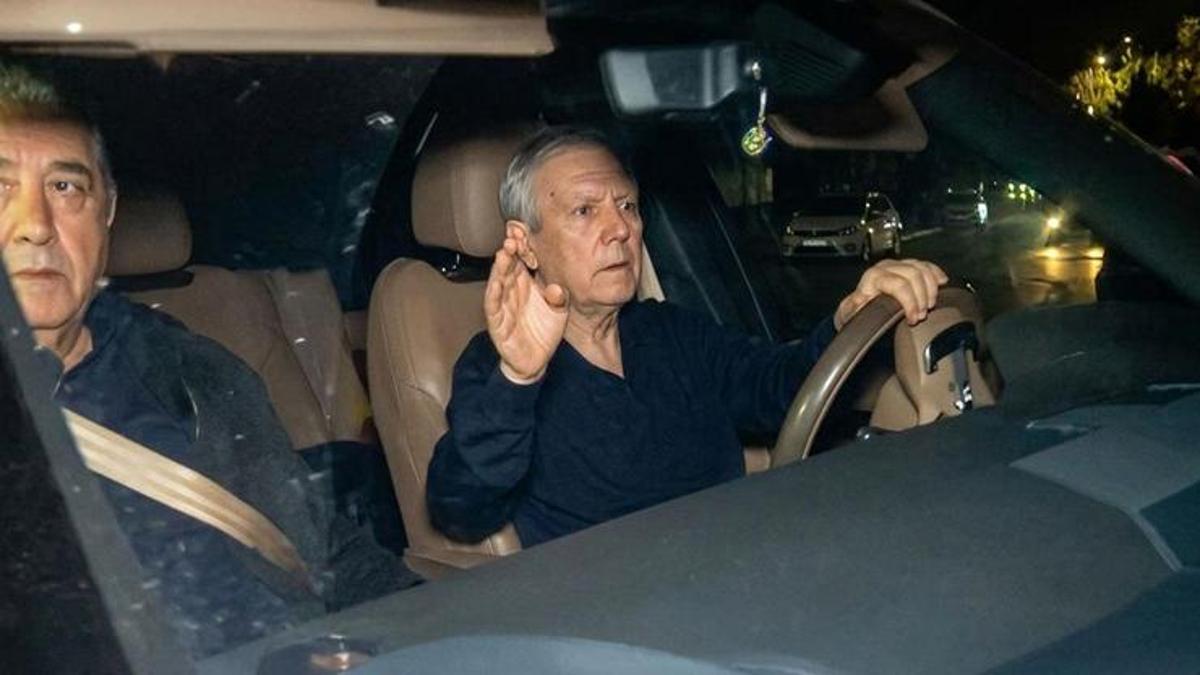 Aziz Yıldırım, Samandıra çıkışı aracını sürttü