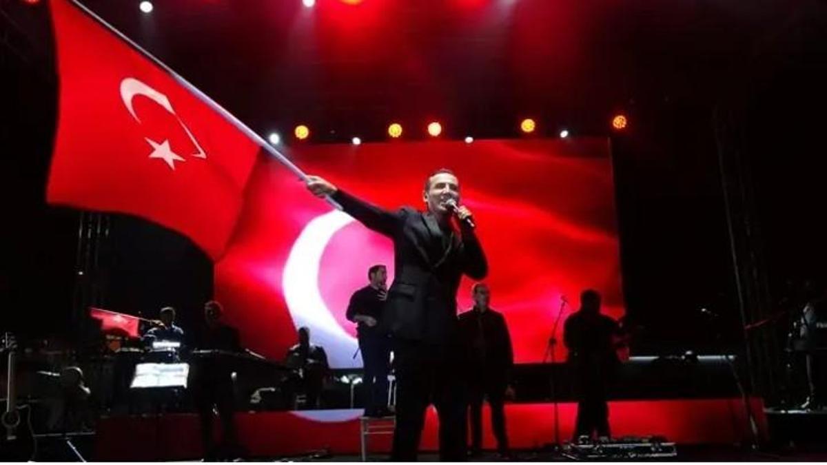 Ferhat Göçer'den Cumhuriyet Bayramı konseri