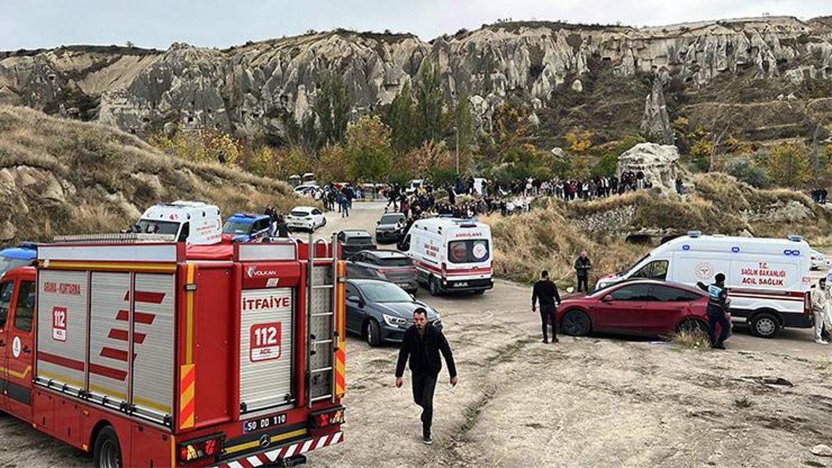 SON DAKİKA... Kapadokya'da peribacası çöktü