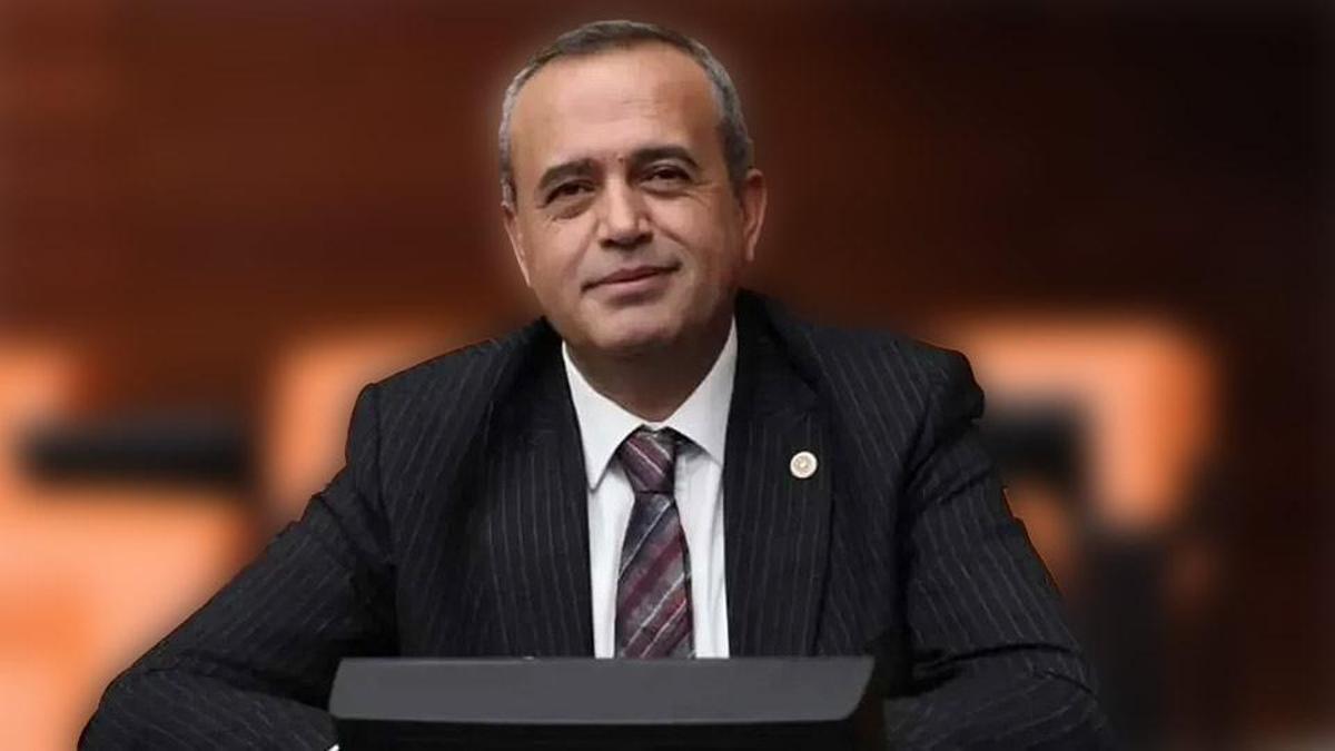 Ertuğrul Kaya istifa etti, Meclis'te Yeni Yol grubu düştü