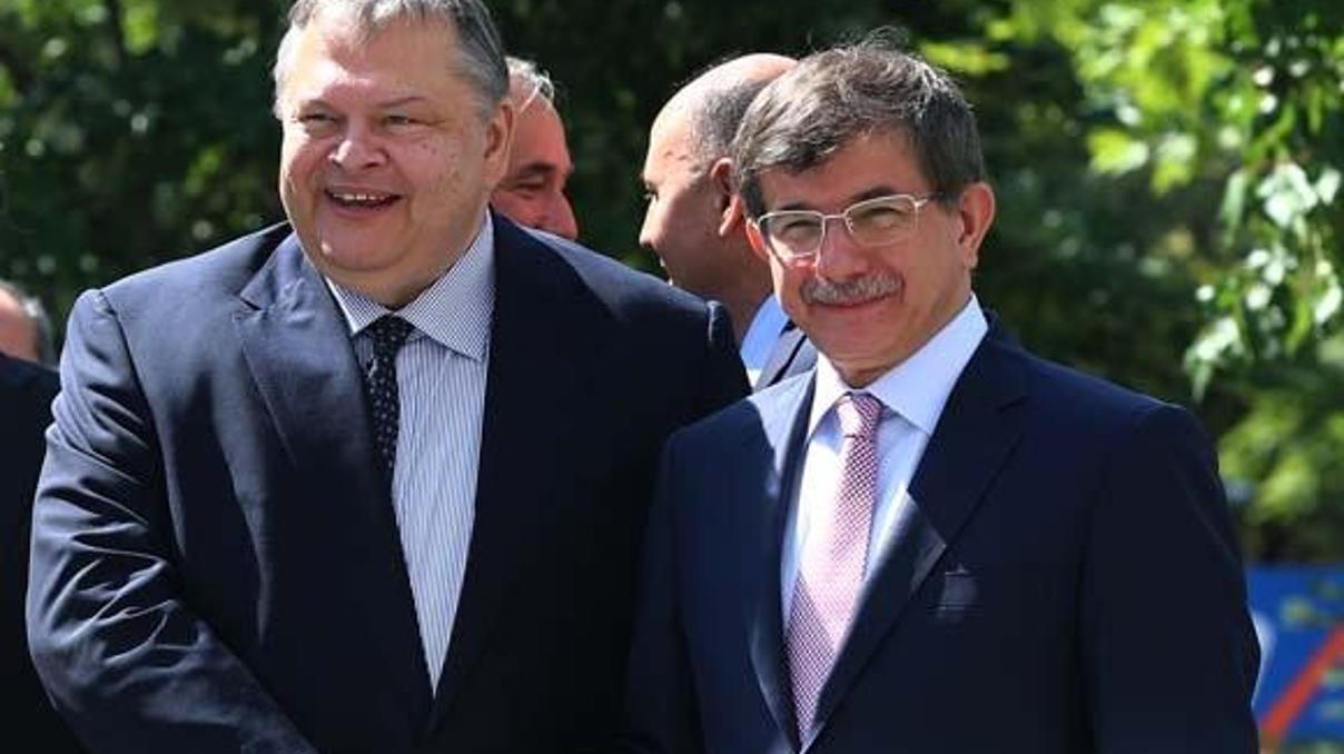Davutoğlundan PYDye uyarı