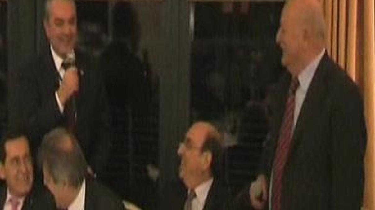 Sadri Şenere Laz işi çeviri