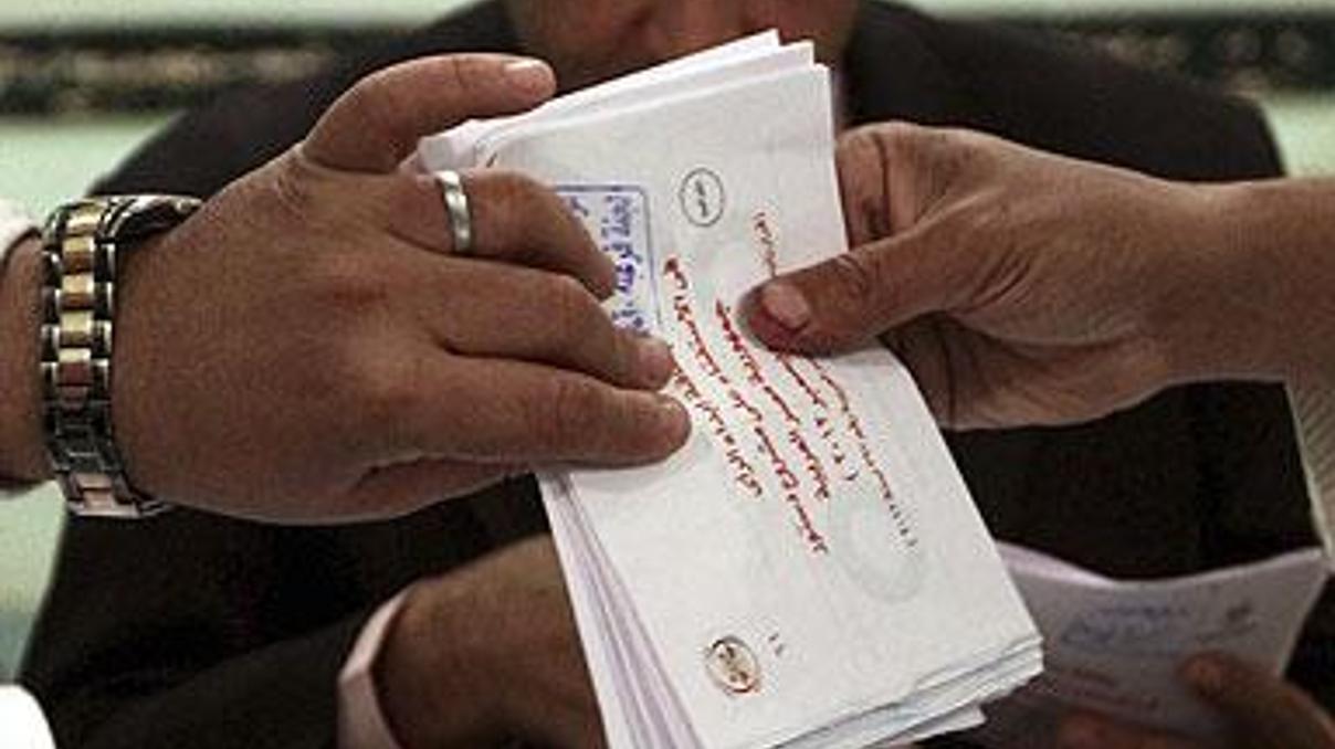 Mısırda referandum: Evet oyları önde gidiyor