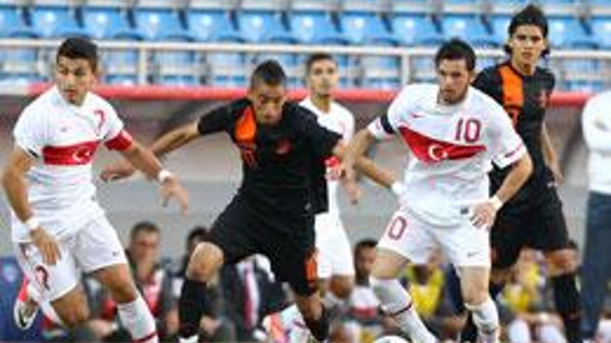 Ümit Milliler Hollandayı devirdi Ümit Milliler Hollandayı devirdi