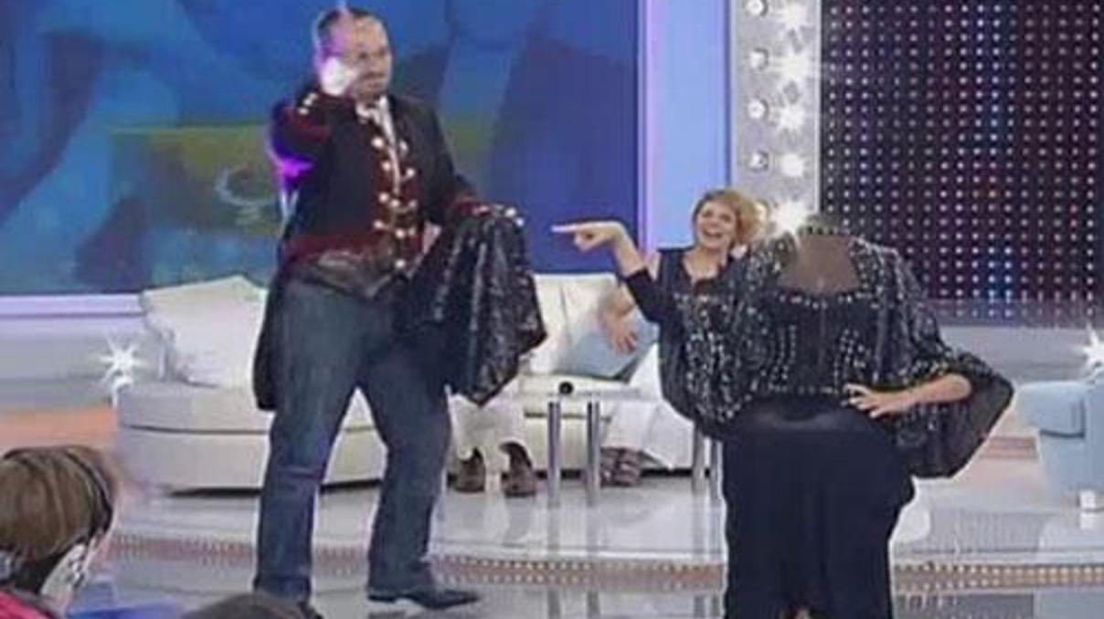 Aysun Kayacıdan kafa koparan şov