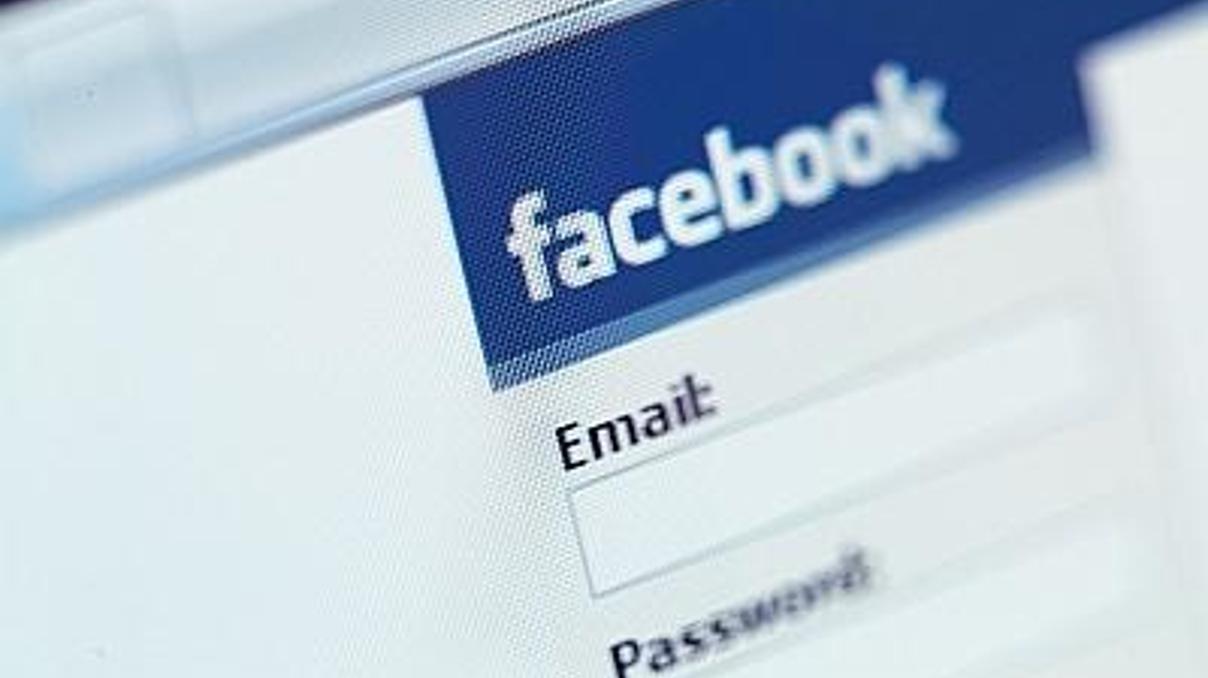 Facebook şifrenizi değiştirin