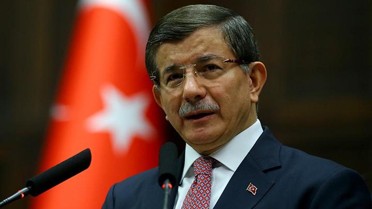 Davutoğlu, Kılıçdaroğlunu Twitter takip listesinden çıkardı Davutoğlu, Kılıçdaroğlunu Twitter takip listesinden çıkardı