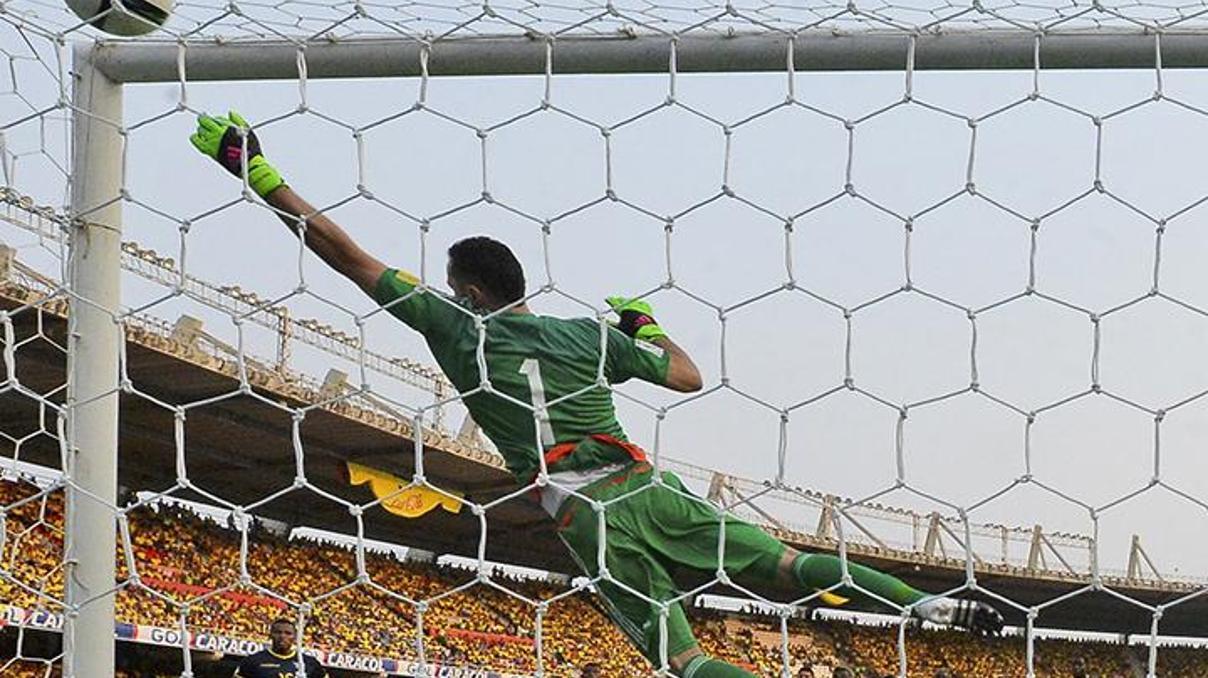 David Ospina İstanbula çağrıldı David Ospina İstanbula çağrıldı