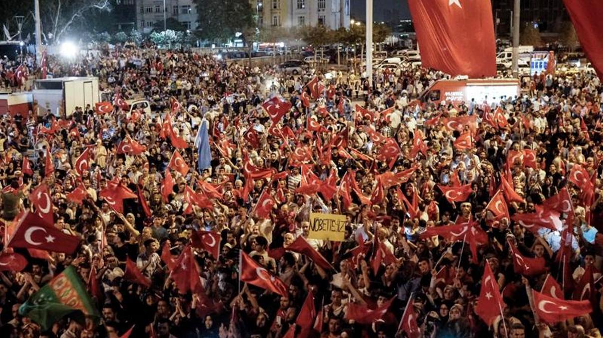 Türk bayrağı satışında rekor
