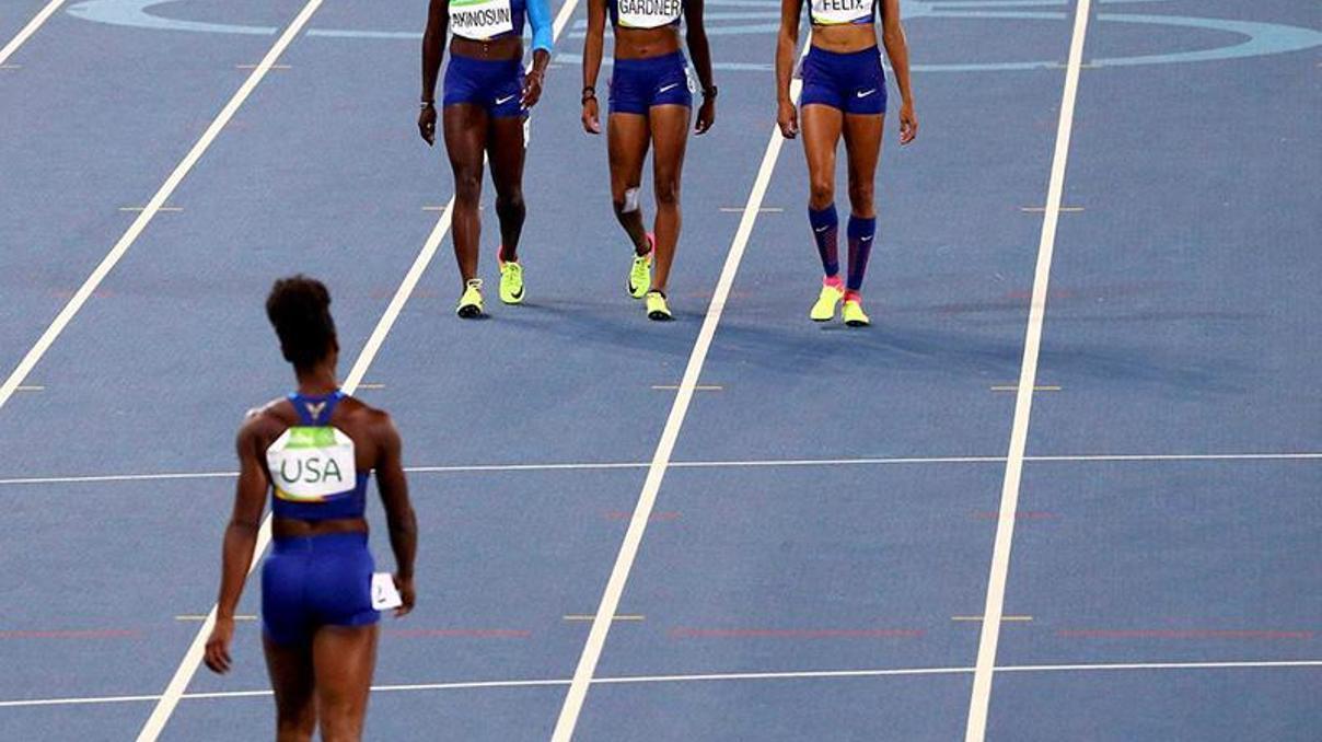 ABD 4x100 metrede tek başına koştu