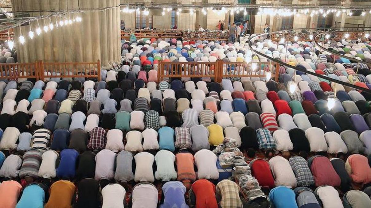 İzmir cuma namazı vakti 10 Mayıs (İzmir öğlen ezanı saati)