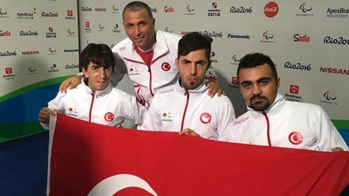 Masa tenisinde bronz madalya geldi Masa tenisinde bronz madalya geldi