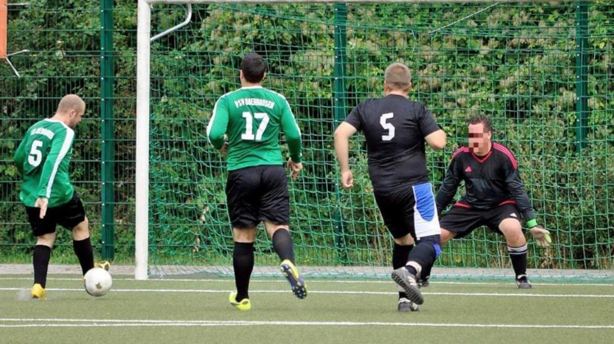 Bir maçta 43 gol yiyen kaleci gözaltına alındı Bir maçta 43 gol yiyen kaleci gözaltına alındı