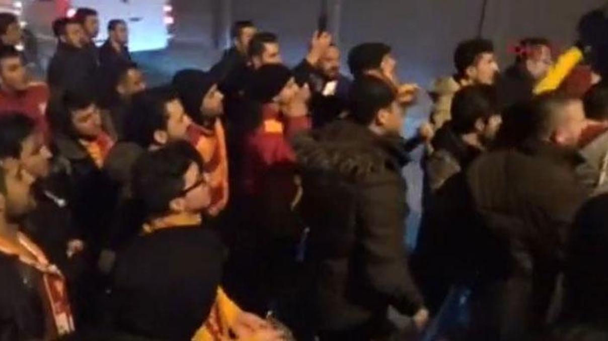 Dursun Özbek istifaya davet edildi