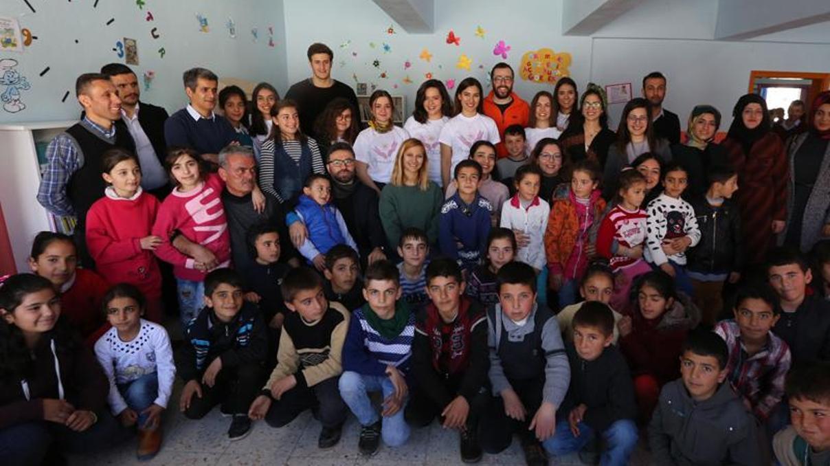 Yarına Umut Ol ekibinden çocukların hayal gücüne destek Yarına Umut Ol ekibinden çocukların hayal gücüne destek