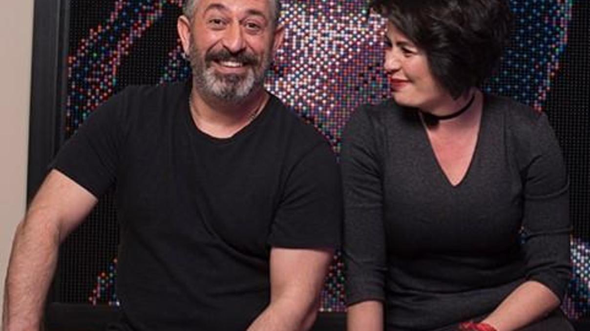 Cem Yılmaz: “Hayat, ahkam kesmek için çok kısa...” Cem Yılmaz: “Hayat, ahkam kesmek için çok kısa...”