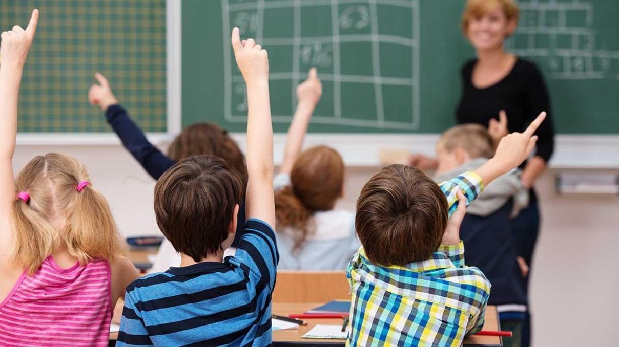 Cihat liselere iki kitapla girecek Cihat liselere iki kitapla girecek