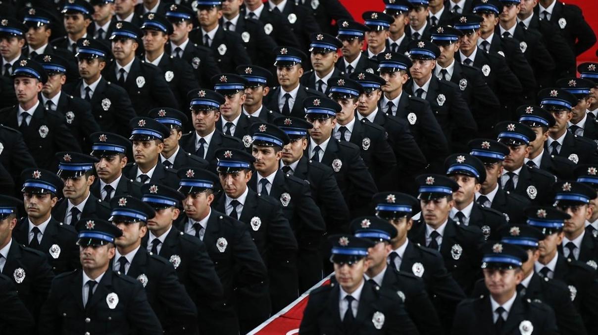 POMEM polis alımı duyurusu yaptı: 10 bin öğrenci alınacak POMEM polis alımı duyurusu yaptı: 10 bin öğrenci alınacak