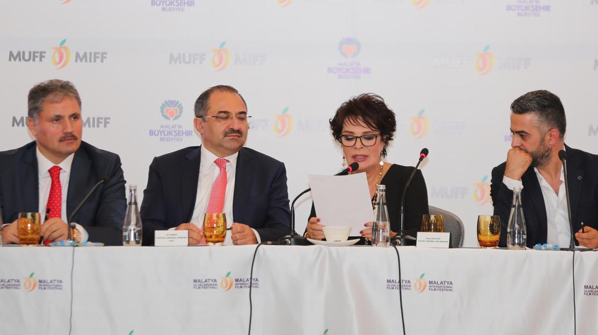 Malatya Film Festivalinin Jüri Başkanı Hülya Koçyiğit