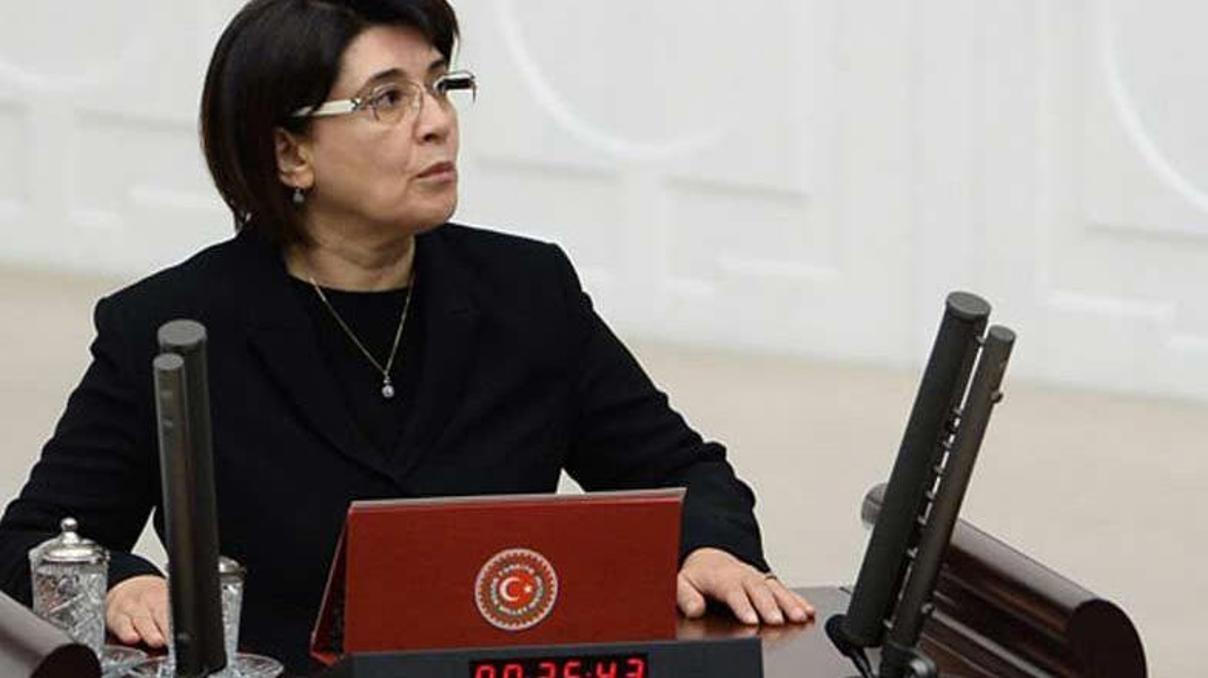 Son dakika... HDPli Leyla Zana beraat etti Son dakika... HDPli Leyla Zana beraat etti