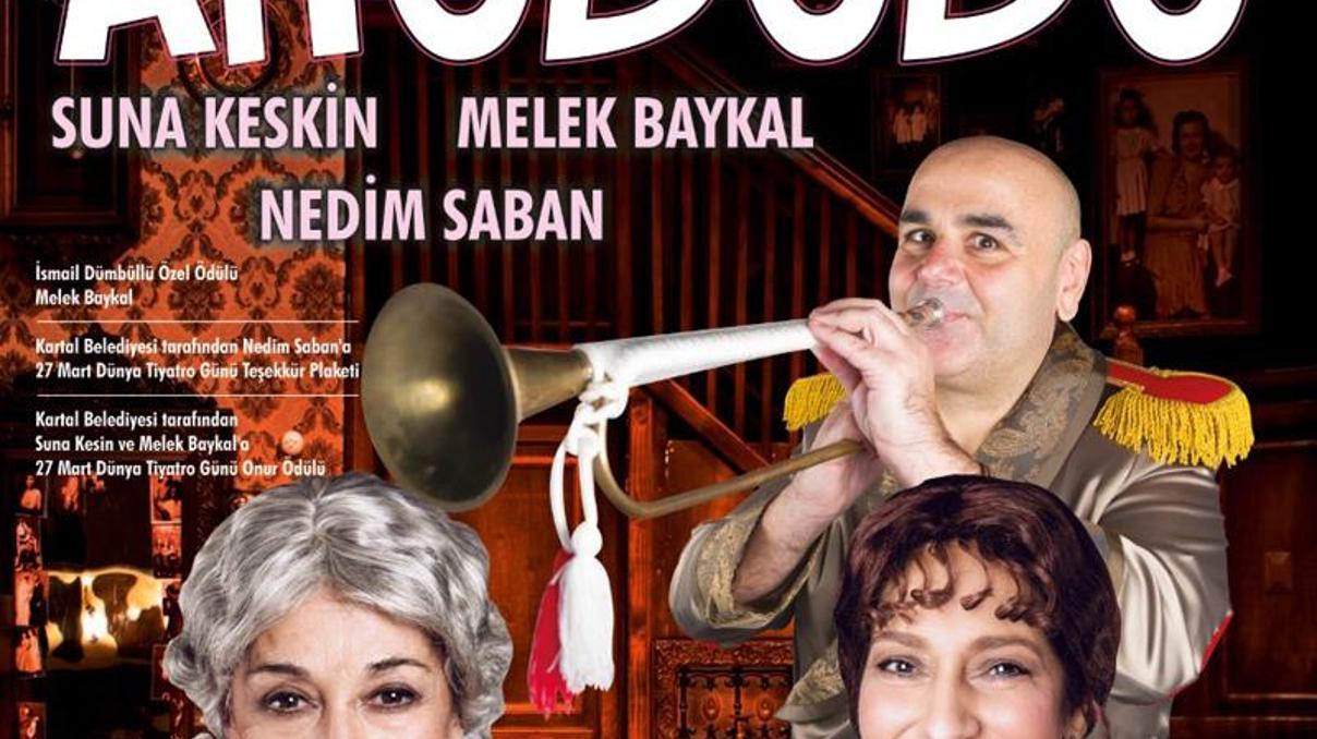 Tiyatrokareden Leylanın Evi ve Ahududuya devam