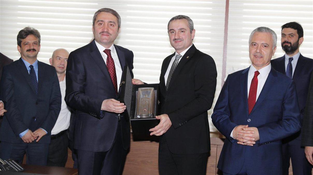 AK Parti İstanbul İl Başkanlığında devir teslim yapıldı AK Parti İstanbul İl Başkanlığında devir teslim yapıldı