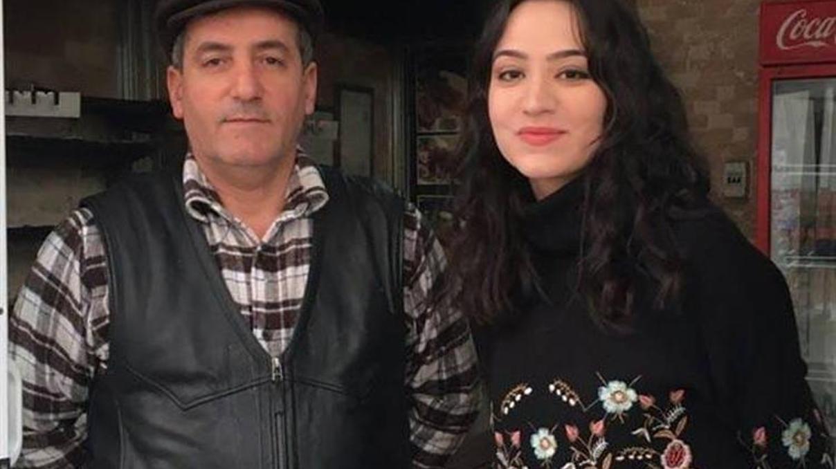 Stajyer avukat Nagihan, babasının kokoreççi dükkanında çalışıyor Stajyer avukat Nagihan, babasının kokoreççi dükkanında çalışıyor