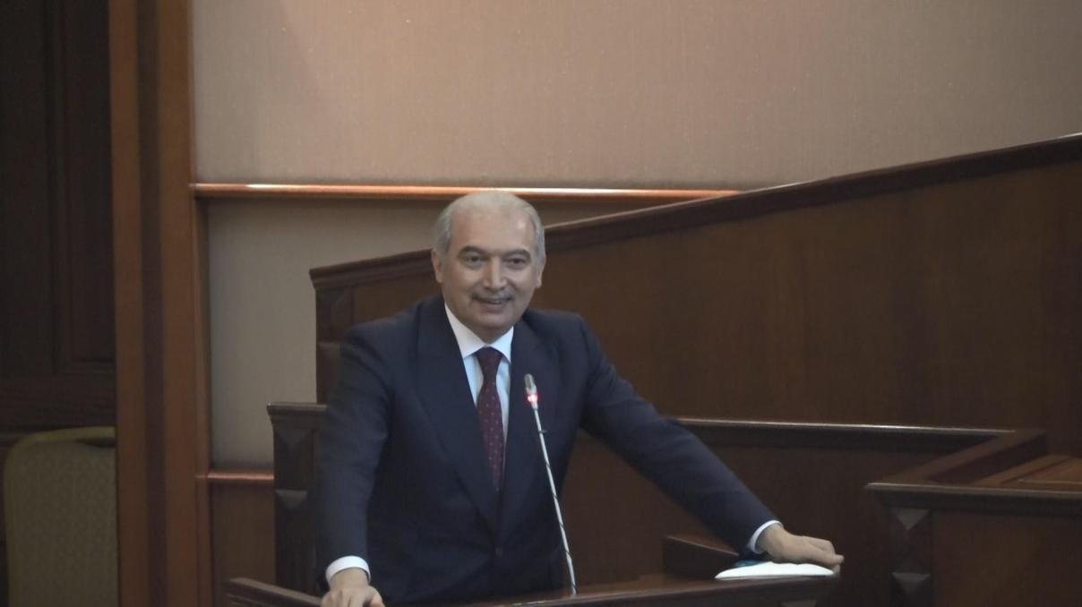 İBB Başkanı Mevlüt Uysal: Bizi Kadir Bey ile kavga ettiremezsiniz İBB Başkanı Mevlüt Uysal: Bizi Kadir Bey ile kavga ettiremezsiniz