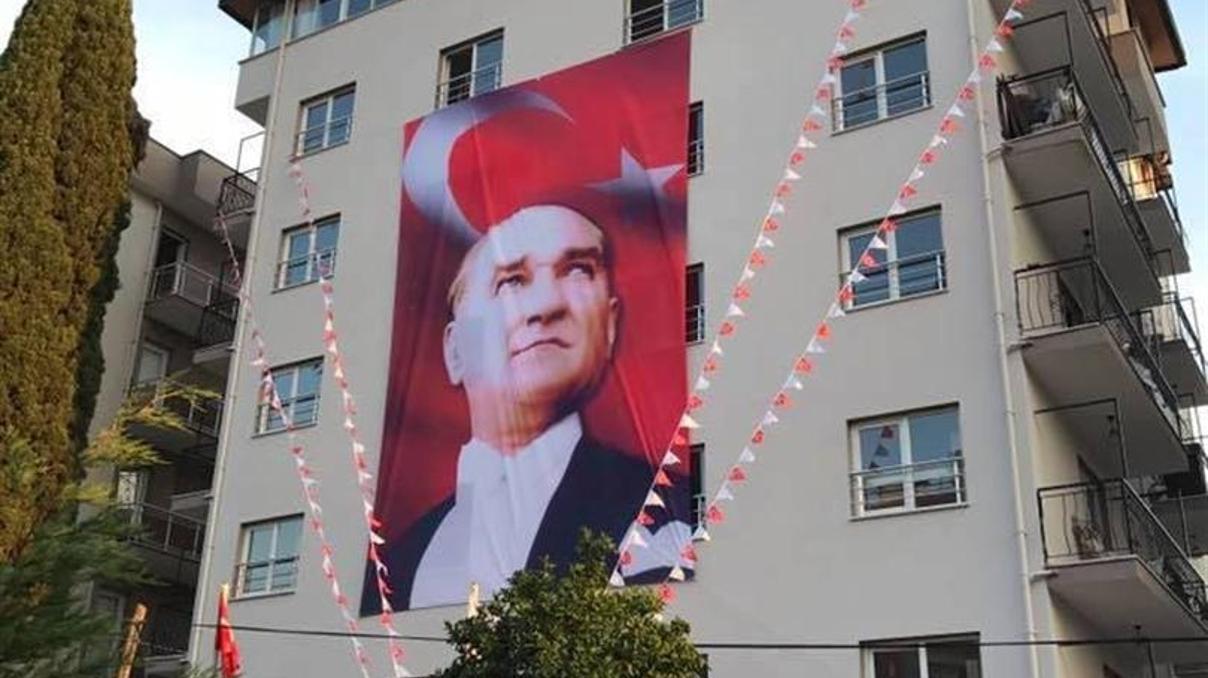 Kız yurdunda panik Su içmeye çıkan kız öğrenci fark etti Kız yurdunda panik Su içmeye çıkan kız öğrenci fark etti