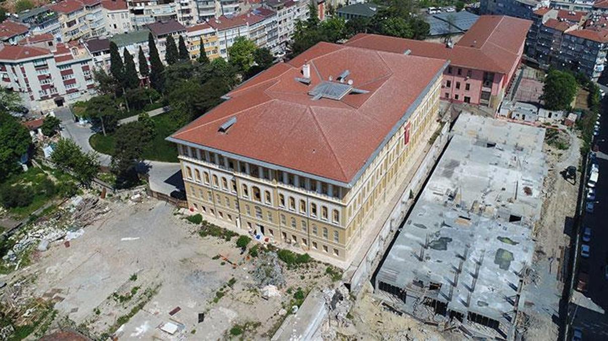 150 yıllık tarihi lise binası restorasyondan sonra kapılarını ilk kez açtı