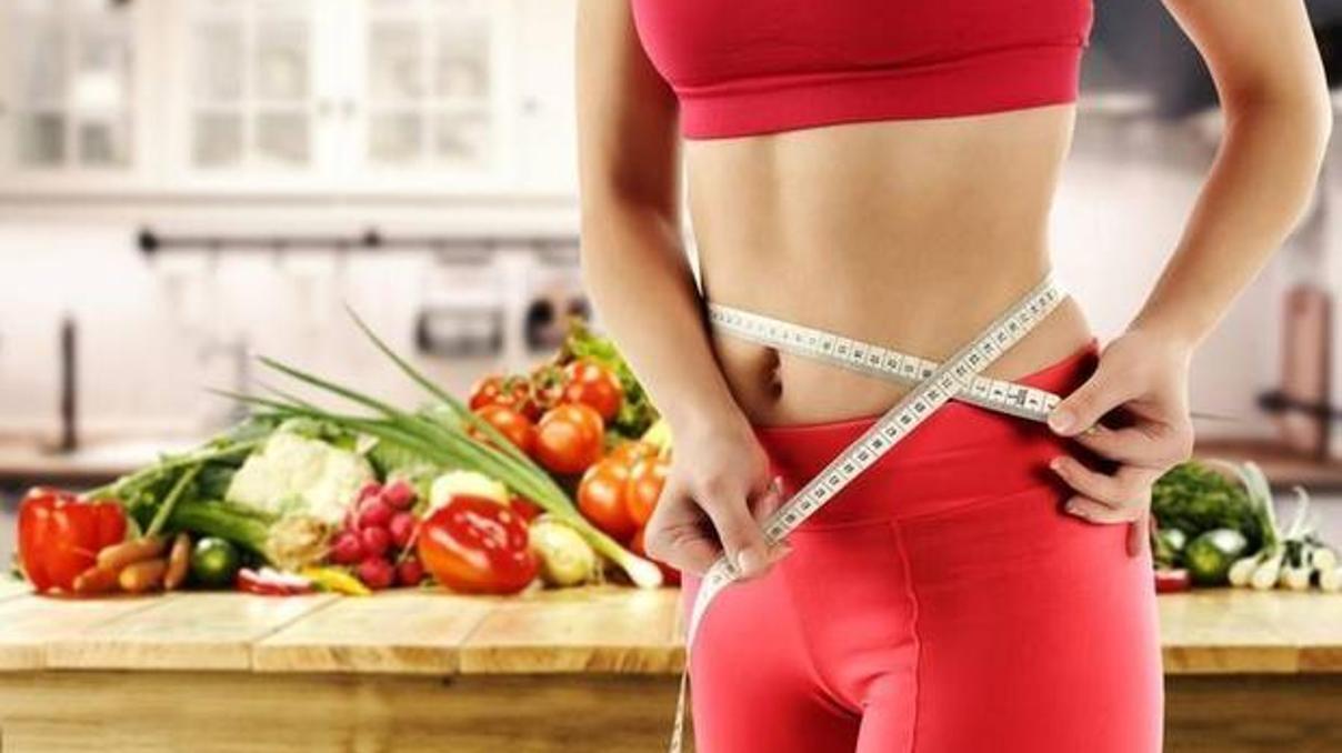30 haftada 30 kilo verdi, kitabını yazdı: Bu Küçük Kitap Seni Zayıflatacak 30 haftada 30 kilo verdi, kitabını yazdı: Bu Küçük Kitap Seni Zayıflatacak