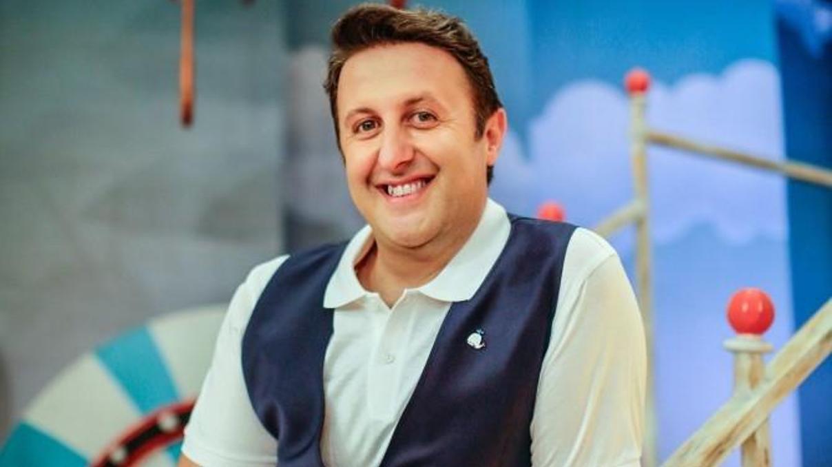 Acayip Tipler yayın hayatına başladı Acayip Tipler yayın hayatına başladı