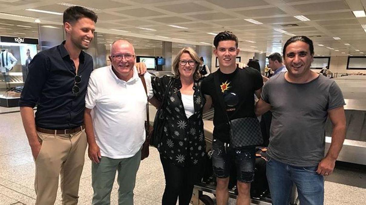 Son dakika Fenerbahçe Ferdi Kadıoğlunu İstanbula getirdi Son dakika Fenerbahçe Ferdi Kadıoğlunu İstanbula getirdi