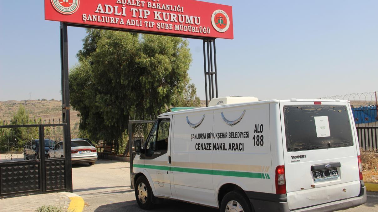 Kardeşlerin silahlı kavgasında kan aktı: 2 ölü Kardeşlerin silahlı kavgasında kan aktı: 2 ölü
