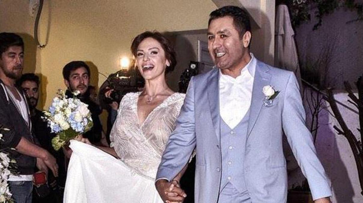 Sinem Öztürk ile Mustafa Uslunun ikiz bebekleri olacak Sinem Öztürk ile Mustafa Uslunun ikiz bebekleri olacak