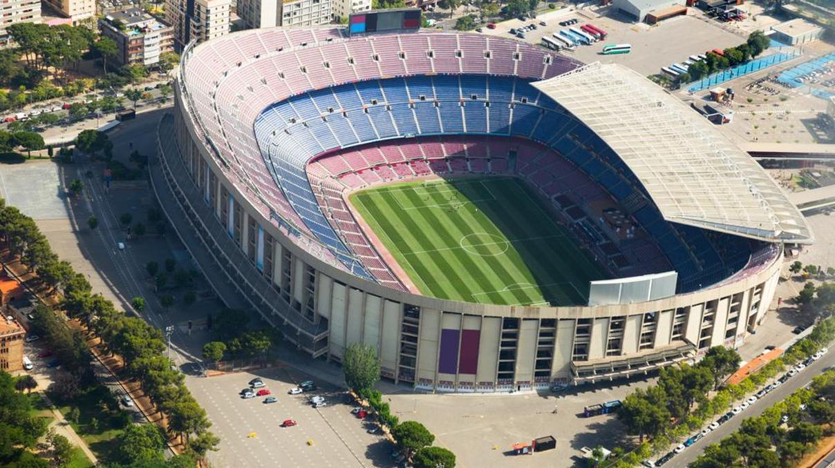 Barcelona 300 milyon eurodan oldu
