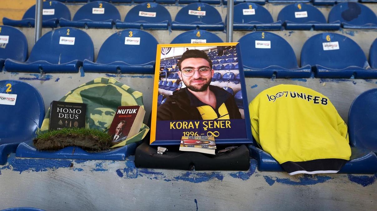 Koray Şenere hakaret eden zanlı yakalandı Koray Şenere hakaret eden zanlı yakalandı