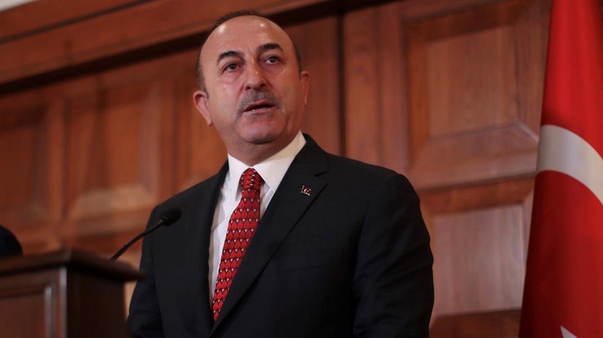 Bakan Çavuşoğlundan yeşil pasaport mesajı Bakan Çavuşoğlundan yeşil pasaport mesajı