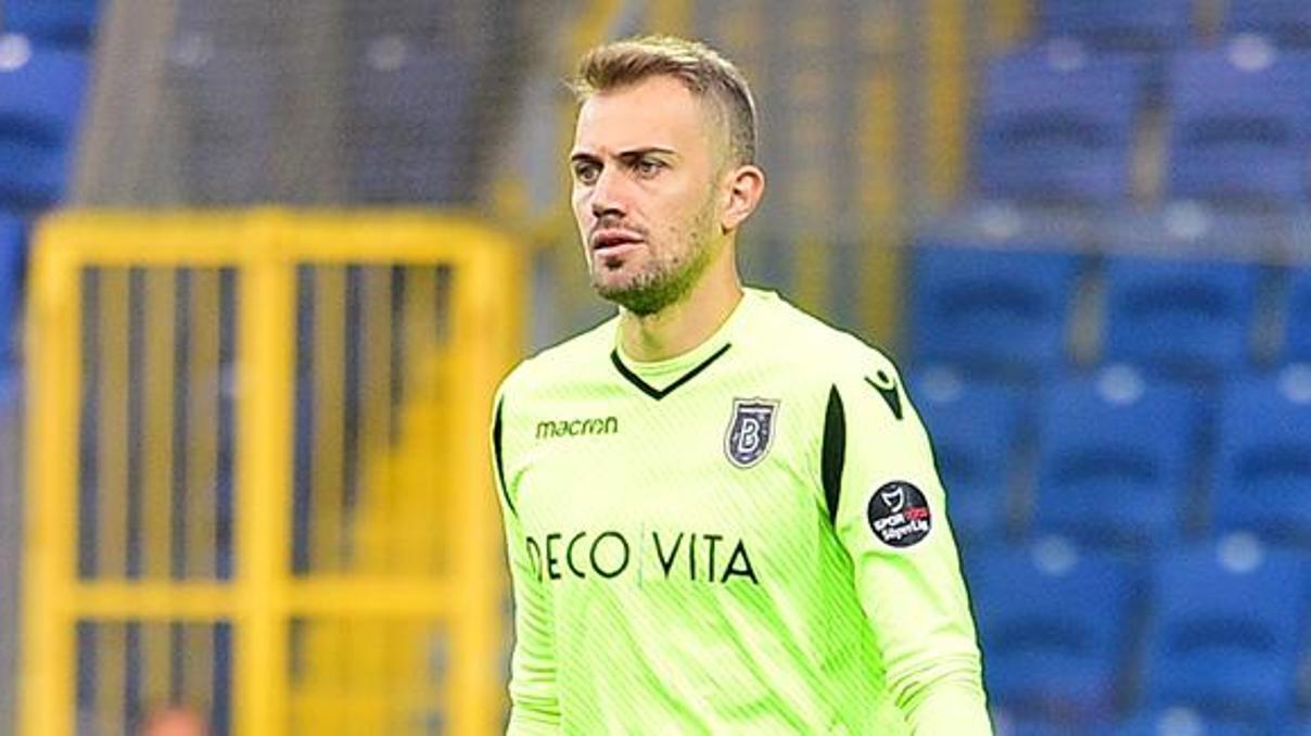 Emreden sonra Mert Günok da yuvaya dönüyor
