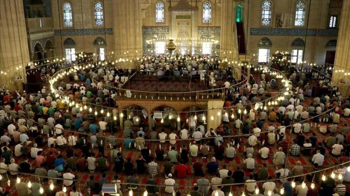 İl il cuma namazı saatleri 19 Temmuz 2019... Cuma namazı bugün saat kaçta