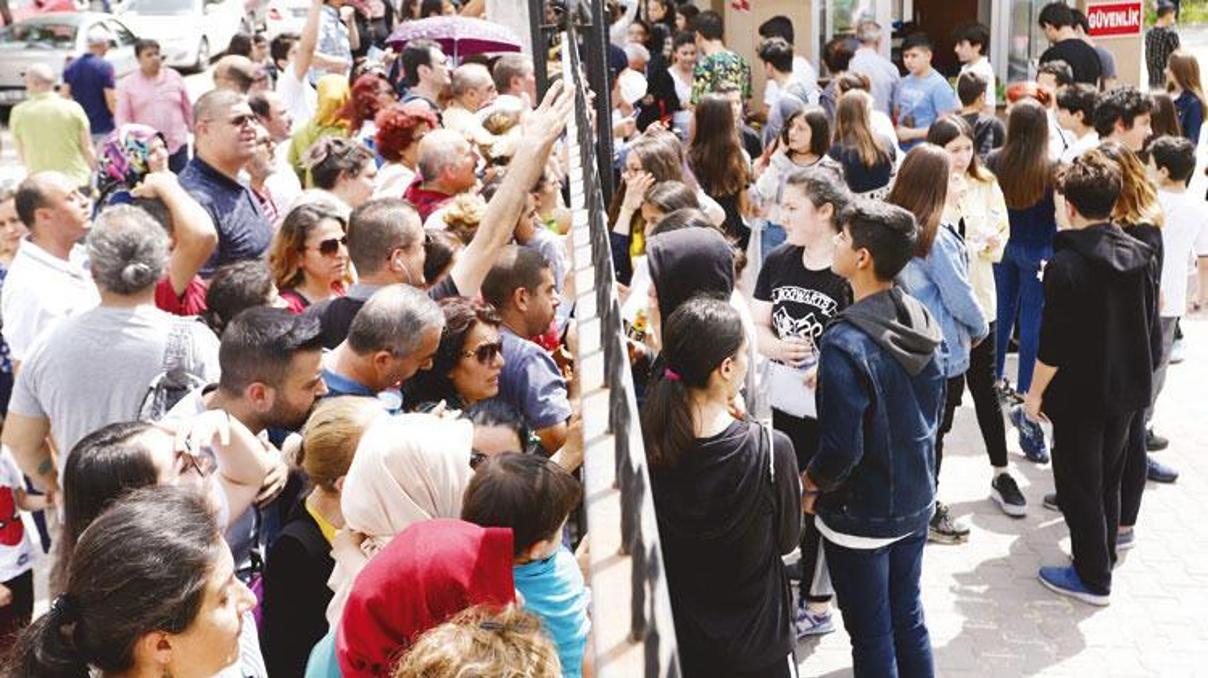 Sıralamayı o ders belirleyecek: 1 milyonu aşkın öğrenci 140 binlik kontenjan için yarıştı Sıralamayı o ders belirleyecek: 1 milyonu aşkın öğrenci 140 binlik kontenjan için yarıştı