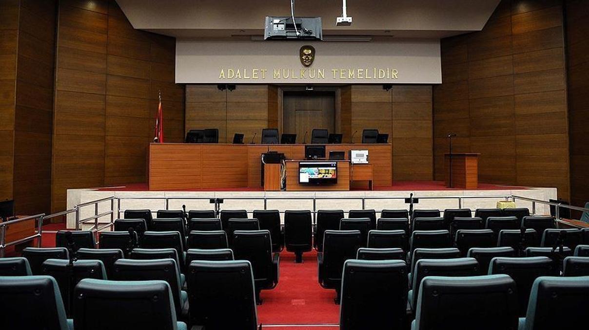Eski HSYK üyesi Şene FETÖ üyeliğinden 10 yıl hapis Eski HSYK üyesi Şene FETÖ üyeliğinden 10 yıl hapis